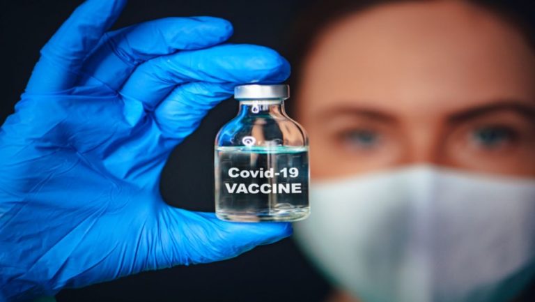 Covid-19: Όλα τα νεότερα για την ανάπτυξη των εμβολίων – Ποιες χώρες θα τα έχουν πρώτες