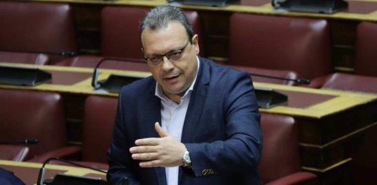 Σ. Φάμελλος σε Κ. Μητσοτάκη: Ο ΣΥΡΙΖΑ- ΠΣ εκπροσωπείται θεσμικά, συλλογικά και τεκμηριωμένα στη Βουλή