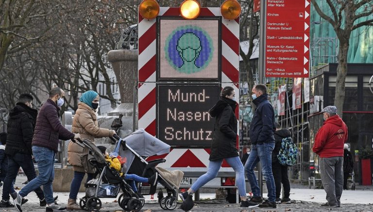 Γερμανία: Παράταση του “μερικού lockdown” μέχρι τις αρχές Ιανουαρίου – Χαλάρωση για τα Χριστούγεννα