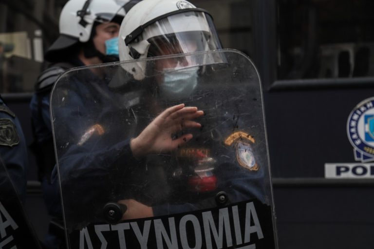 Ένταση σε Σεπόλια, Σταθμό Λαρίσης και Καισαριανή – Δεκάδες προσαγωγές, ελεύθεροι οι 7 προσαχθέντες από τα Προπύλαια