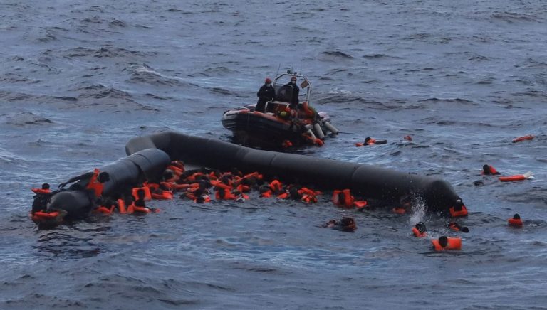 Δεκάδες νεκροί στη Μεσόγειο ανοιχτά της Λιβύης μέσα σε λίγες ώρες