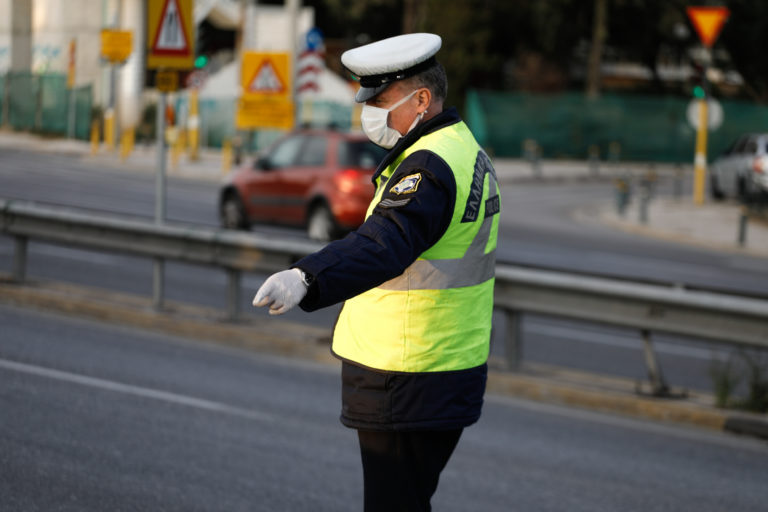Διακοπή κυκλοφορίας λόγω μποτιλιαρίσματος στην Πάρνηθα
