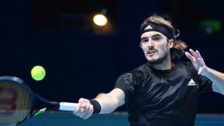 Ήττα στη πρεμιέρα του ATP Finals στο Λονδίνο για τον Τσιτσιπά