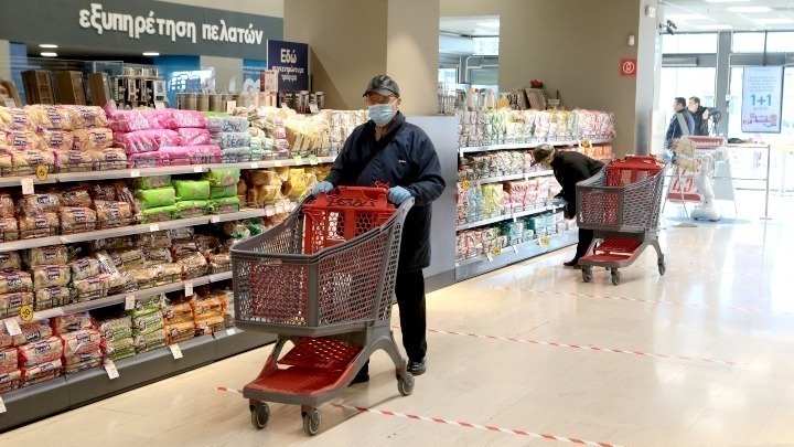 Έλεγχοι στα σούπερ μάρκετ για την αυστηρή τήρηση των μέτρων (video)