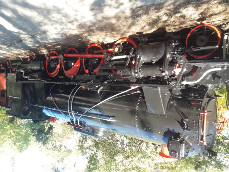 Τρίπολη: Βάφτηκε η μηχανή στο πάρκο του τρένου