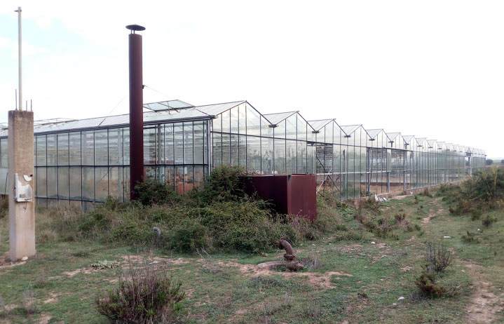 Ινστιτούτο Κοροίβου: Λεηλατημένο και ακατάλληλο