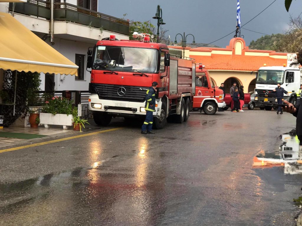 Κεραυνός έπεσε σε σπίτι στη Ρόδο ( video – εικόνες)