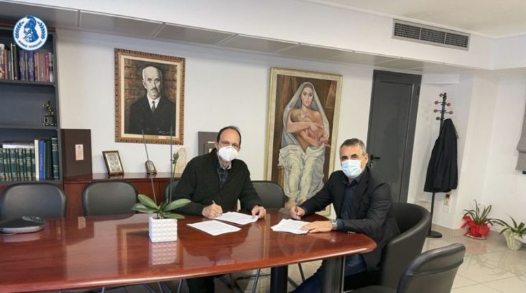 Τρίπολη: Υπογραφή για αντικατάσταση του χλοοτάπητα στη Βλαχέρνα