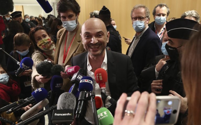Δίκη Charlie Hebdo: Αυστηρές ποινές σε 14 συνεργάτες των ισλαμιστών εξτρεμιστών