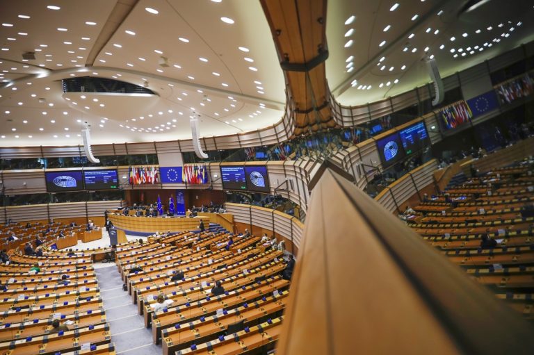 Ευρωκοινοβούλιο: Πράσινο φως στον προϋπολογισμό της ΕΕ για την περίοδο 2021-2027