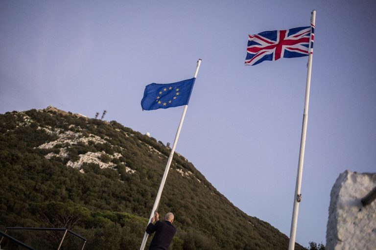 Διαπραγματεύσεις Ισπανίας – Βρετανίας για να συμπεριληφθεί το Γιβραλτάρ στη ζώνη Σένγκεν