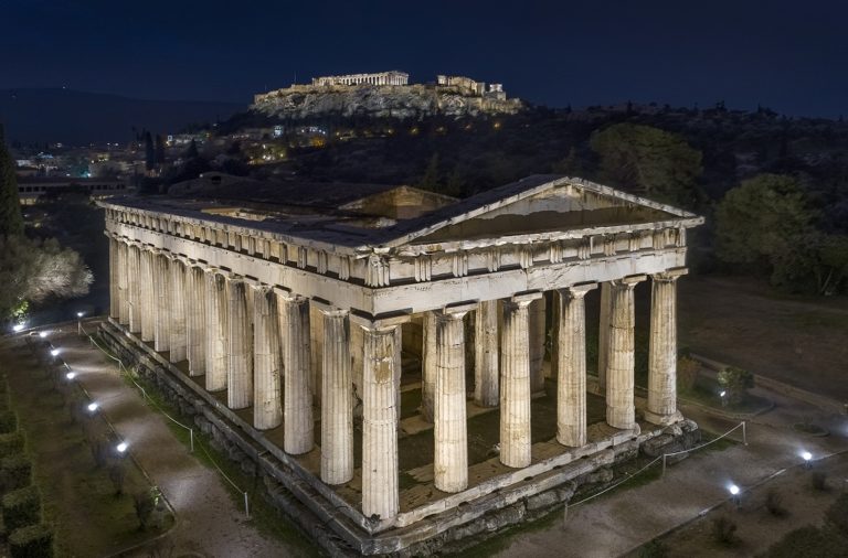 Νέος φωτισμός στον ναό του Ηφαίστου και στο μνημείο Φιλοπάππου – Εντυπωσιακό video