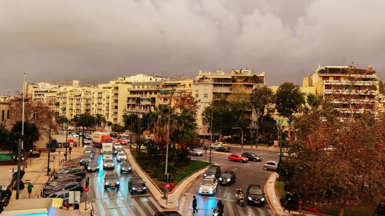 Προβληματισμός απο τα υψηλά επίπεδα κρουσμάτων σε Αττική και Θεσσαλονίκη (video)