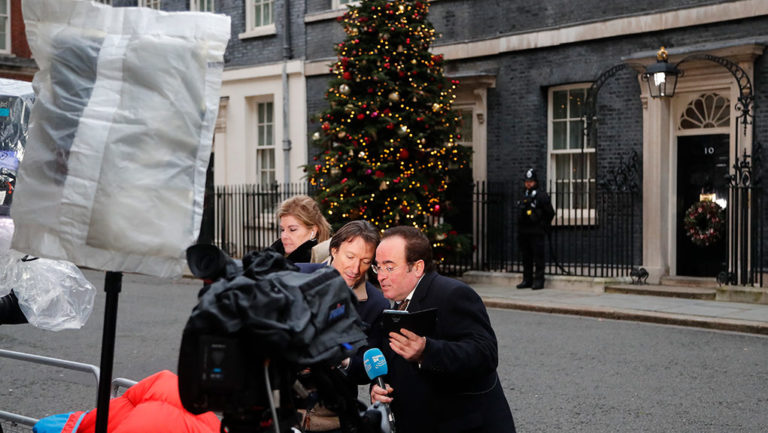 Brexit: Ιστορική συμφωνία ΕΕ-Ηνωμένου Βασιλείου μετά από 9 μήνες διαπραγματεύσεων