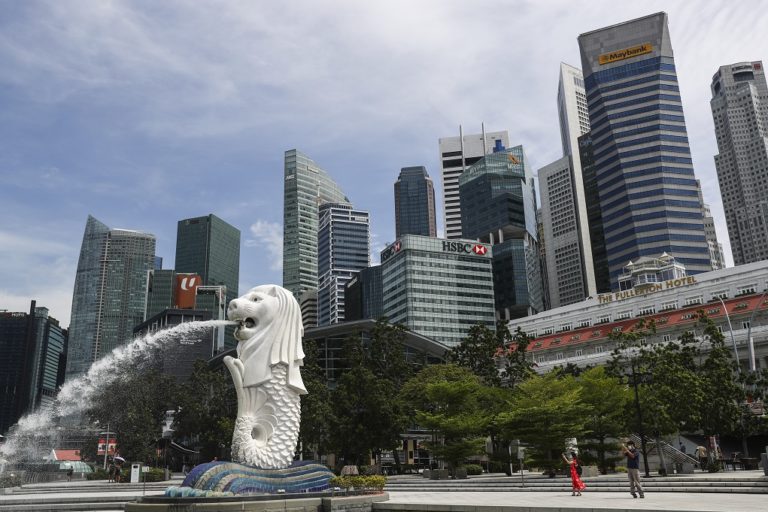 Στη Σιγκαπούρη το Παγκόσμιο Οικονομικό Φόρουμ τον Μάιο του 2021