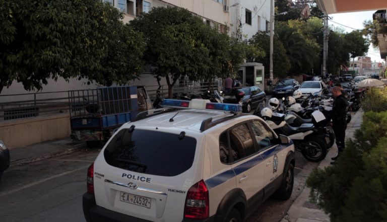 Ποινική δίωξη σε βάρος των δύο συλληφθέντων για την επίθεση στην μάντρα αυτοκινήτων στο Περιστέρι
