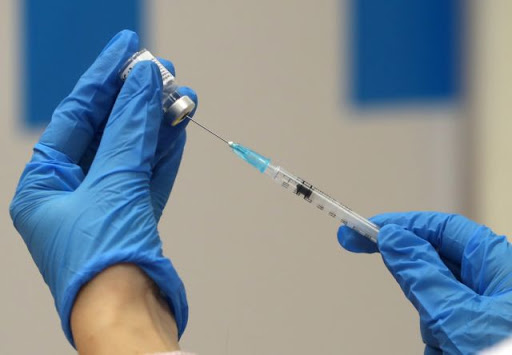 Παροδική μείωση στις παραδόσεις εμβολίων από τη Pfizer εως 15 Φεβρουαρίου