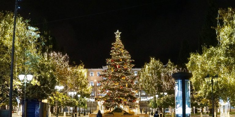 Στην τελική ευθεία για τον μαζικό εμβολιασμό – Ρεβεγιόν σε στενό κύκλο