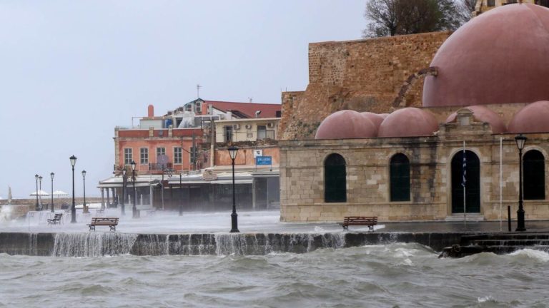 Νέα επιδείνωση του καιρού με ισχυρές βροχές και θυελλώδεις ανέμους έως την Παρασκευή  – Πώς θα επηρεαστεί η Κρήτη