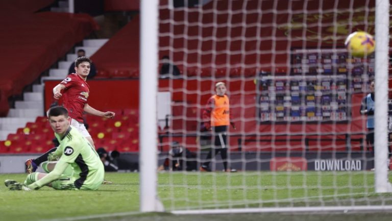 Ξέσπασε η Γιουνάιτεντ στην Λιντς 6-2 και ανέβηκε τρίτη (video)