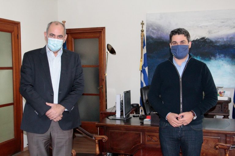 Συνάντηση του Δημάρχου Χανίων με τον Υφυπουργό Παιδείας