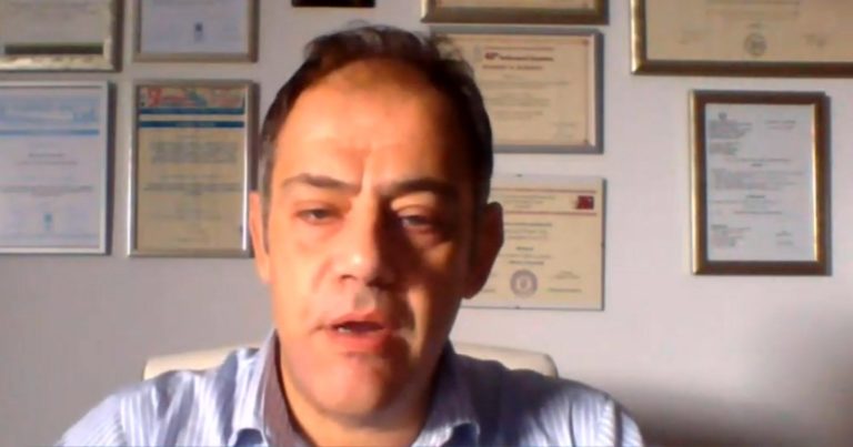 Αθ. Τραγιαννίδης: Είναι συνηθισμένο και όχι επικίνδυνο για τα παιδιά το μεταφλεγμονώδες σύνδρομο (video)