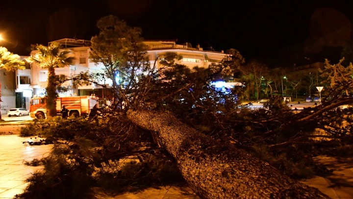 Προβλήματα από την κακοκαιρία σε Θεσσαλονίκη-Πιερία-Ημαθία