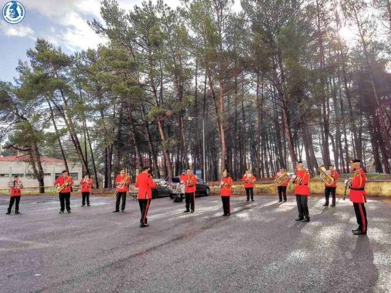 Εορταστικές μελωδίες από την Φιλαρμονική του Δήμου Τρίπολης
