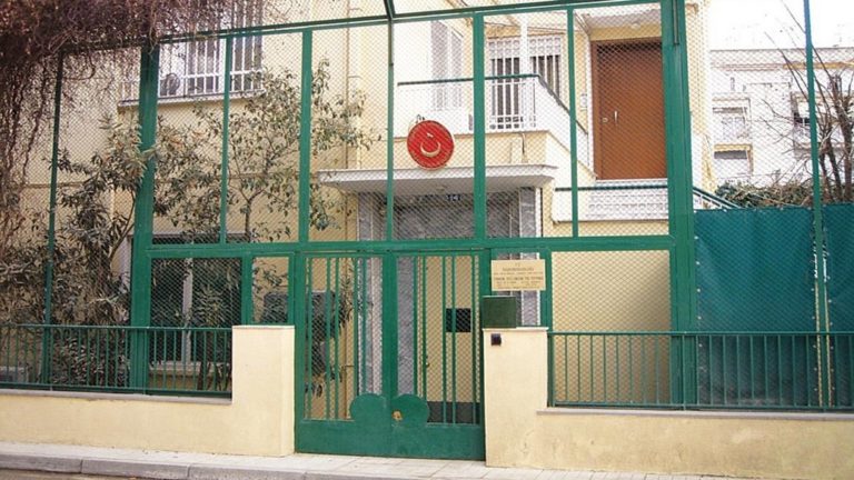 Υπόθεση κατασκοπείας: Τρεις οι κατηγορίες που αποδίδονται στους δύο συλληφθέντες- Αυτή την ώρα η απολογία τους