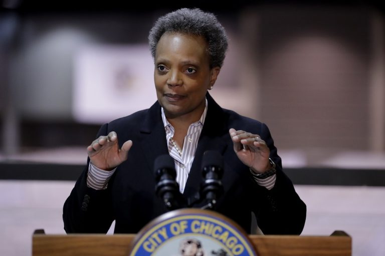 Σικάγο: Η δήμαρχος καταδικάζει αστυνομική αυθαιρεσία κατά Αφροαμερικανίδας