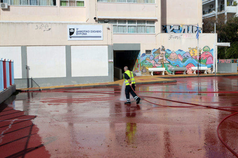 Επιστροφή στα θρανία – Οι κανόνες και τα μέτρα στα σχολεία (video)