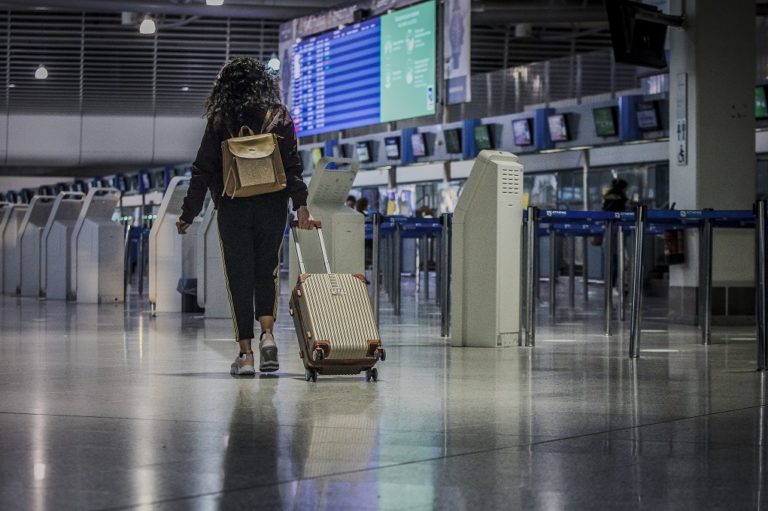 Περιορισμοί στις εσωτερικές πτήσεις  έως 1/2 – Τα ταξίδια που επιτρέπονται