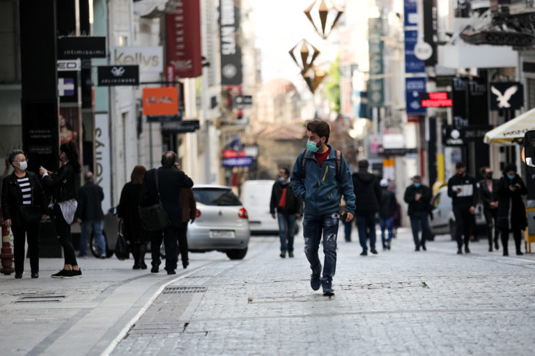 Με το βλέμμα στις αυριανές αποφάσεις οι έμποροι – Κάθε μήνας lockdown κοστίζει 3 δισ. ευρώ