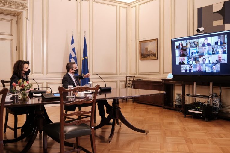 Φόρουμ «Η Ελλάδα το 2040» – Μητσοτάκης: Σήμερα η ευκαιρία να περιγράψουμε το δρόμο για το αύριο