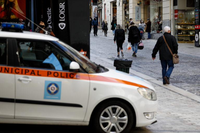 Δημοσιεύτηκε η ΚΥΑ για τα έκτακτα μέτρα προστασίας από τον κίνδυνο διασποράς του κορονοϊού