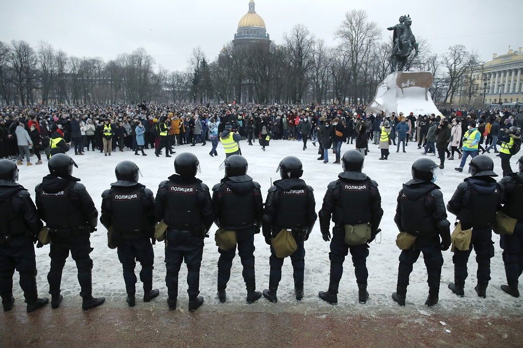 Διαδηλώσεις υπέρ του Ναβάλνι στη Ρωσία – Η αστυνομία συνέλαβε και τη σύζυγό του