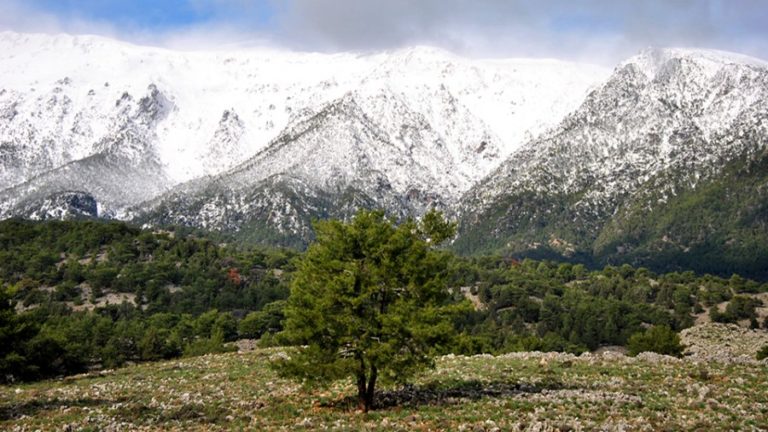 Πτώση της θερμοκρασίας, βροχές και χιονοπτώσεις στα ορεινά σήμερα στην Κρήτη