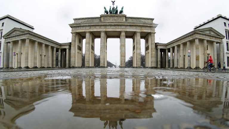 Γερμανία: Γέμισαν τα αποτεφρωτήρια στη Σαξονία — Μέχρι τον Απρίλιο τα σκληρά μέτρα