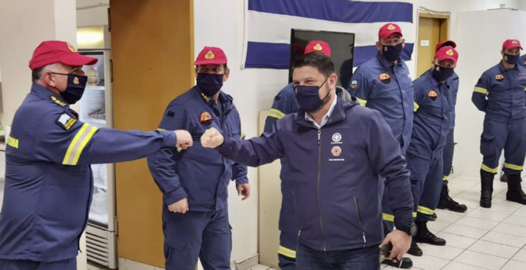 Πρωτοχρονιά για τον Ν. Χαρδαλιά με πυροσβέστες και αστυνομικούς