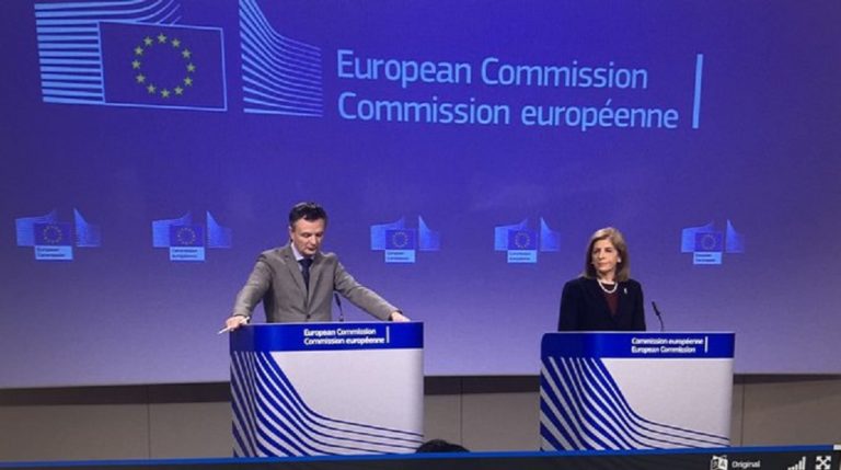 Κομισιόν: Εγκρίθηκαν οι κατευθυντήριες γραμμές για το πιστοποιητικό εμβολιασμού για ιατρικούς σκοπούς