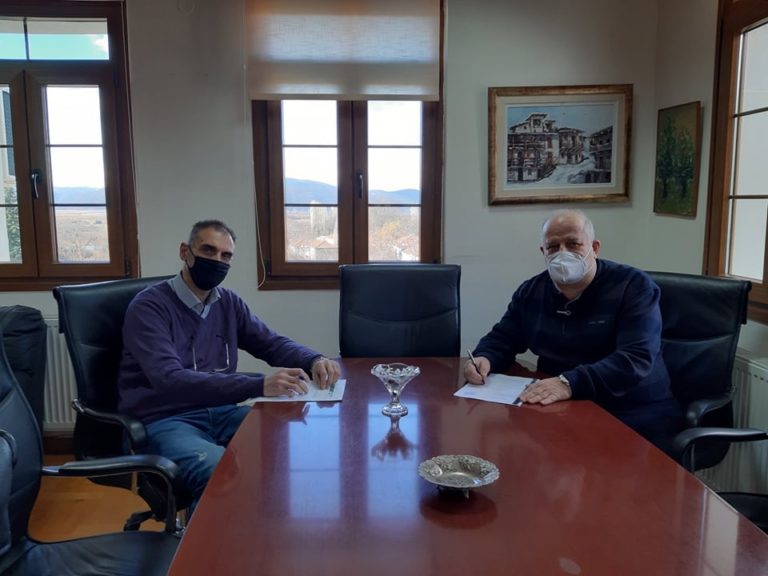 Υπογράφτηκε η αναβάθμιση και ολοκλήρωση του Πατουλίδειου Αθλητικού Κέντρου στην Πρέσπα