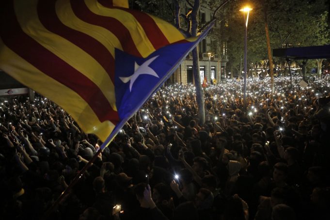 Αναβολή των τοπικών εκλογών στην Καταλονία λόγω κορονοϊού – Στις 30 Μαΐου η διεξαγωγή τους