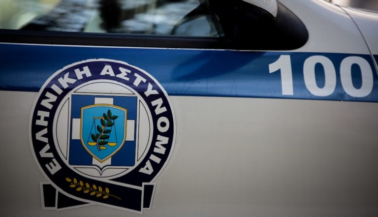 Αντιεξουσιαστές πέταξαν τρικάκια στο Αθηναϊκό Πρακτορείο Ειδήσεων
