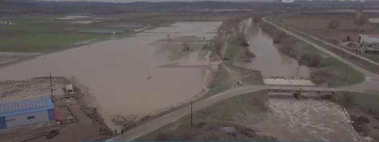 Πάνω από 65.000  στρέμματα πλημμύρισαν στον Έβρο (video)