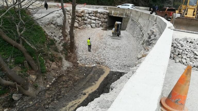 Αυτοψία Καλογερή στα οδικά έργα που εκτελούνται στην Κίσσαμο