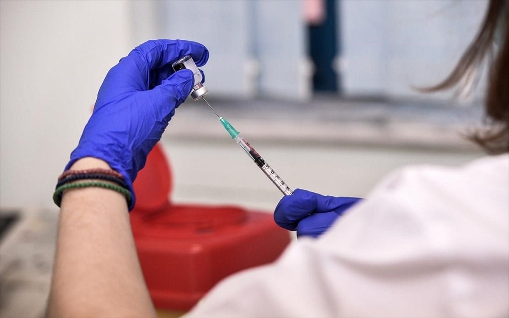 Απαγόρευσε τη χρήση ρωσικών εμβολίων η Ουκρανία