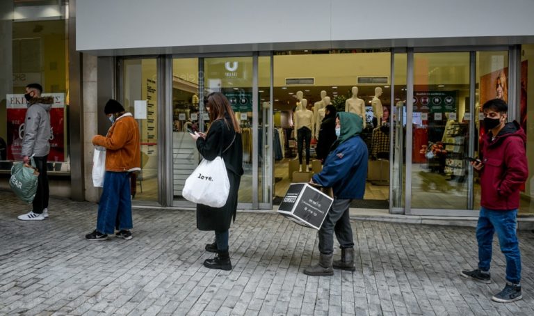 Mε προσεκτικά βήματα η επιστροφή στην κανονικότητα – Προτεραιότητα στο άνοιγμα της εκπαίδευσης (video)