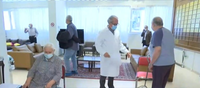 Ξεκίνησαν οι εμβολιασμοί και σε γηροκομεία της Θεσσαλονίκης (video)