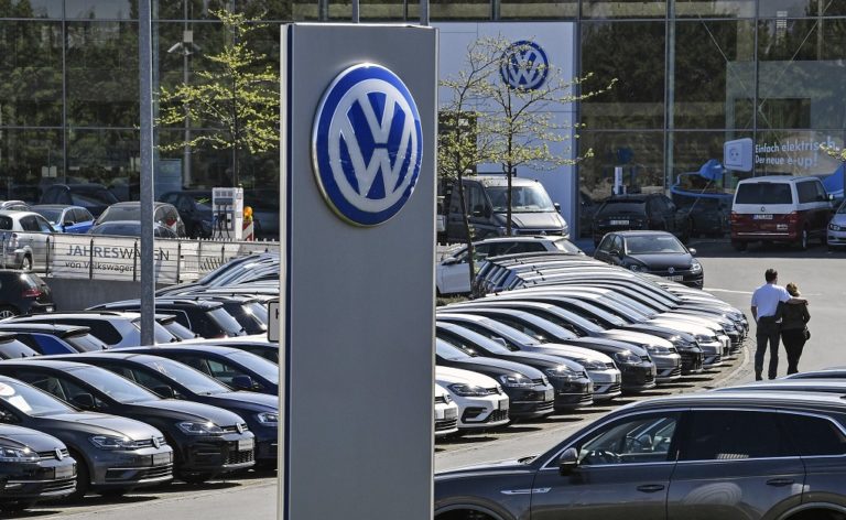 Τουρκία: Μποϊκοτάζ στη Volkswagen επειδή ακύρωσε την επένδυσή της