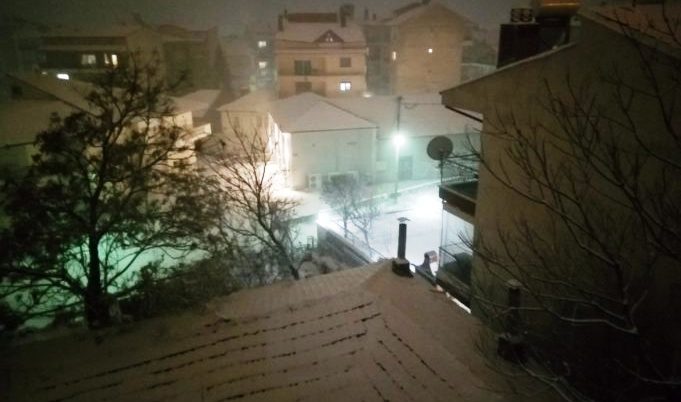 Σφοδρή χιονόπτωση στην Φλώρινα – Κλειστά τα σχολεία την Παρασκευή